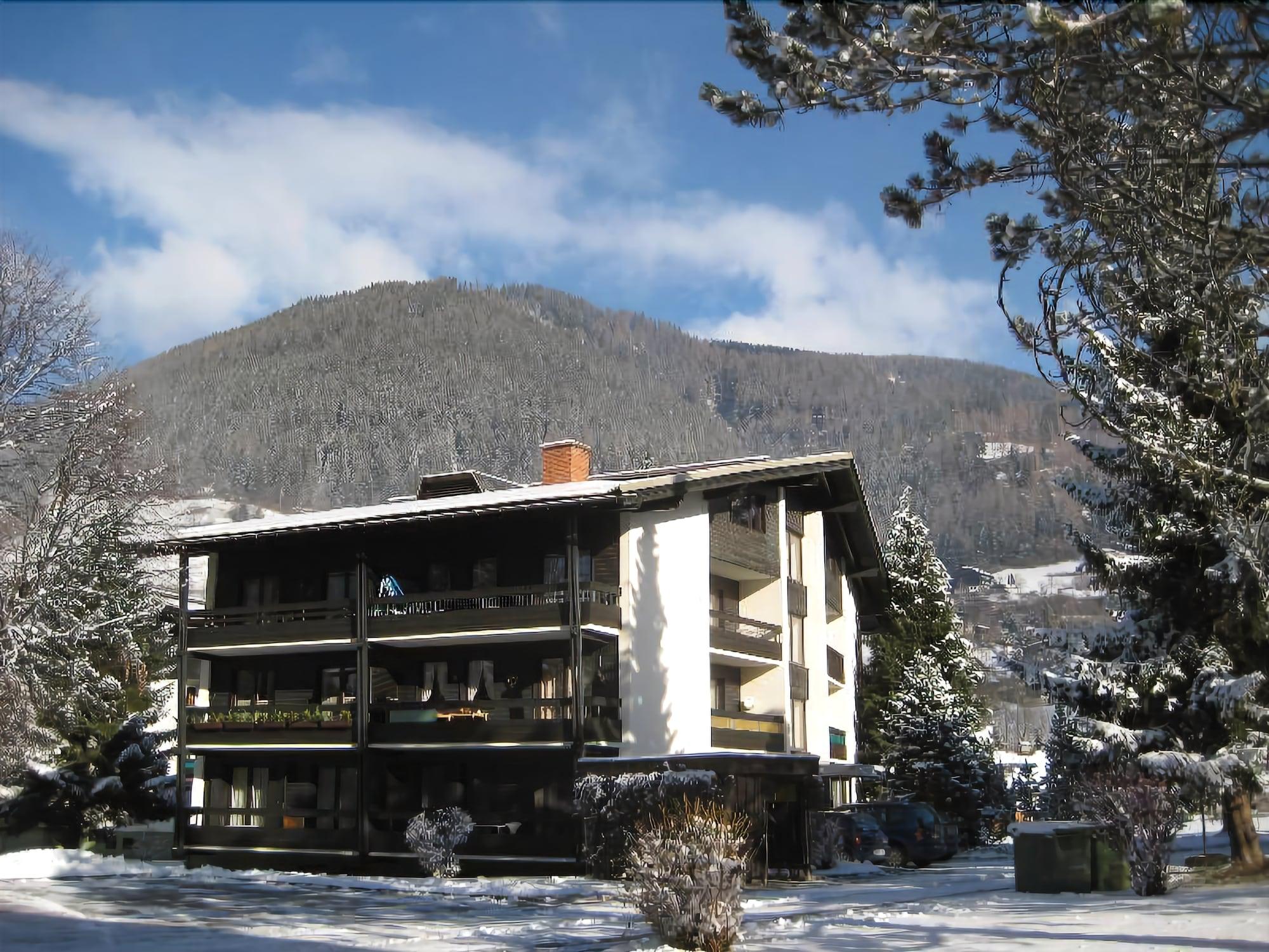Appartementanlage Thermenblick Ski In & Ski Out 바트키르히하임 외부 사진